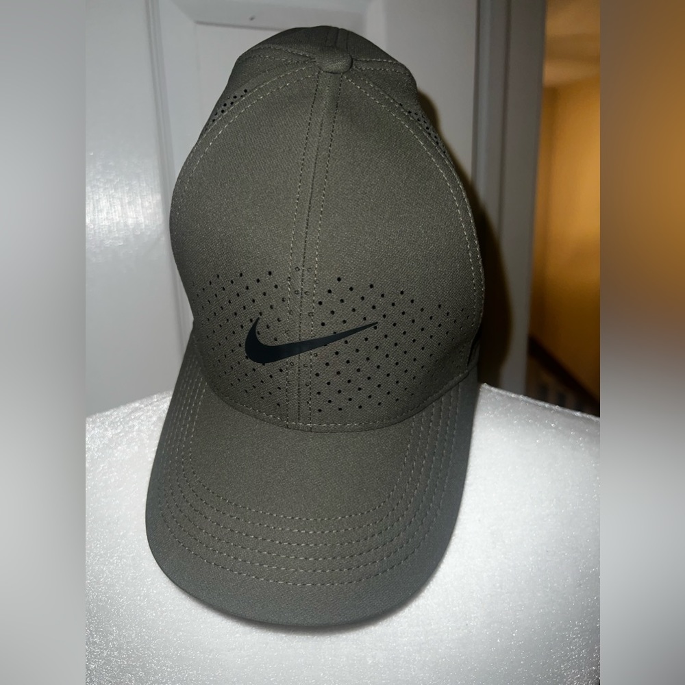 Nike Legacy 91 Hat - Like New